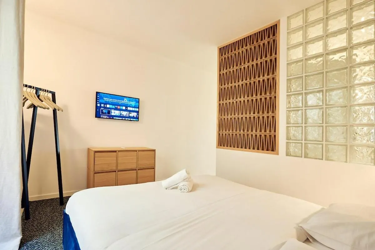 Appartement Grand Studio Pour 4P Paris 14 Frankrijk