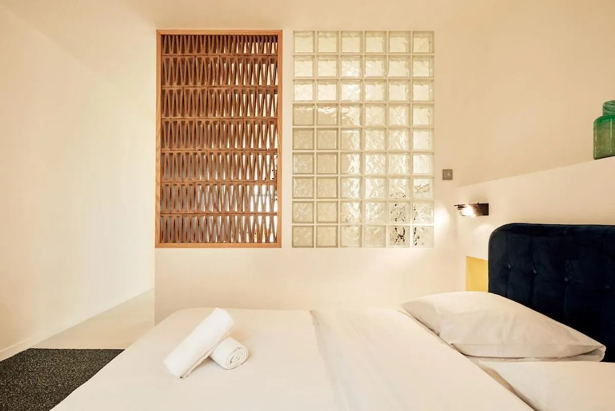 Apartment Grand Studio Pour 4P Paris 14